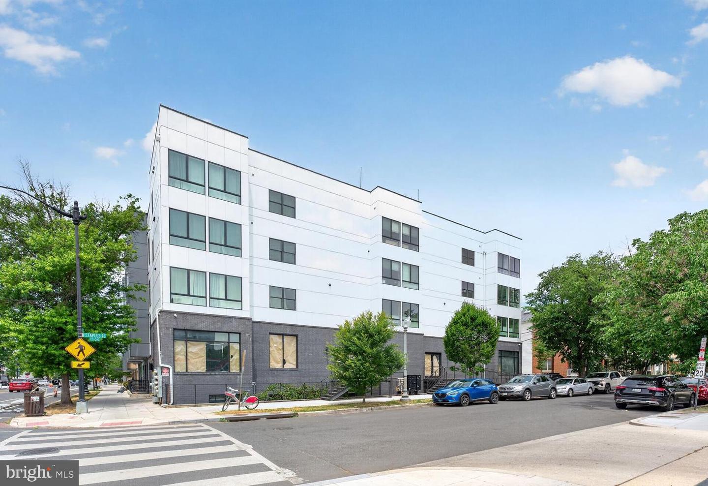 1102 Staples Street NE #301
