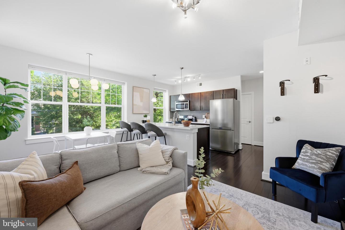 4226 7th Street NW #204