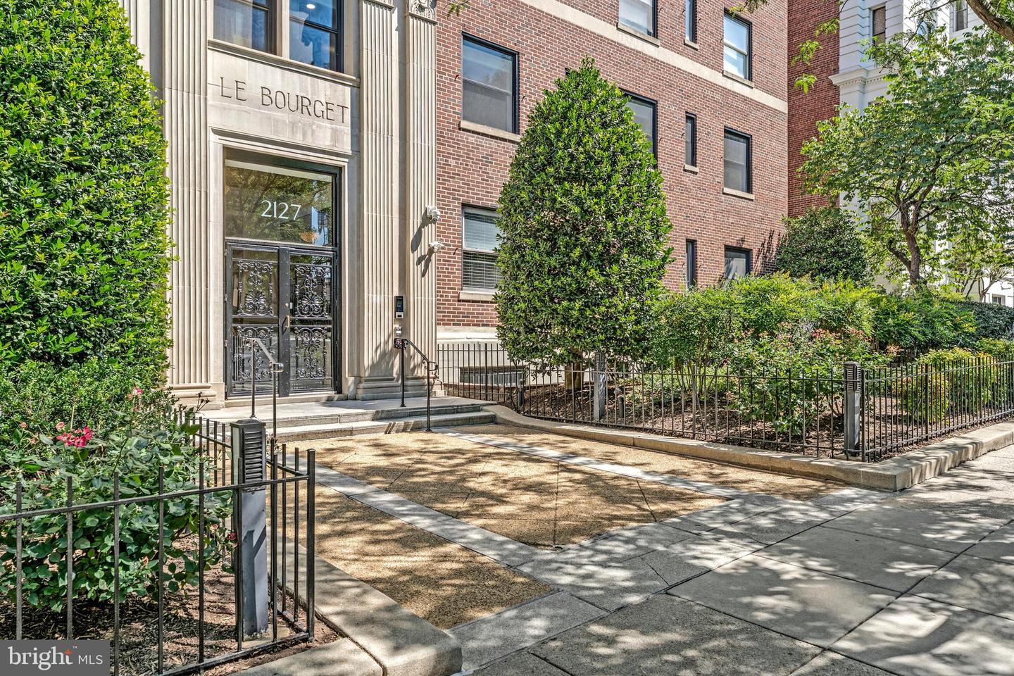 2127 California Street NW #704