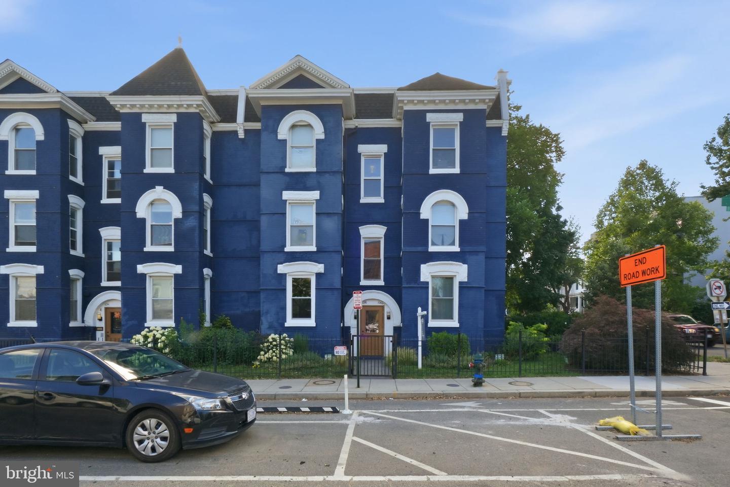 1038 6th Street NE #101