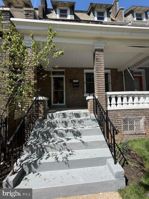 2212 North Capitol Street NW