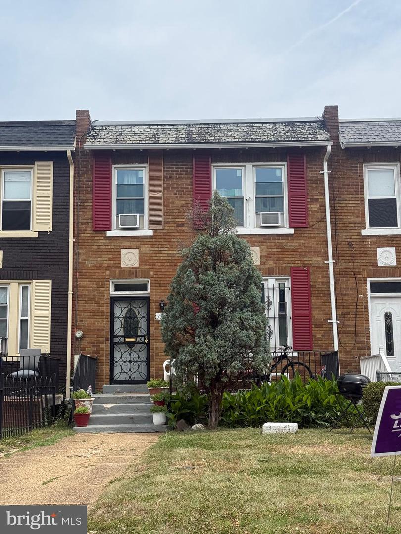 1738 Massachusetts Avenue SE