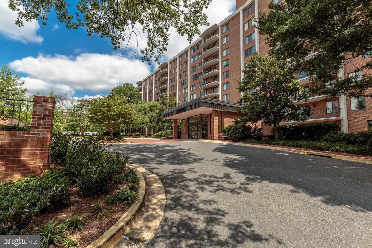 3101 New Mexico Avenue NW #201