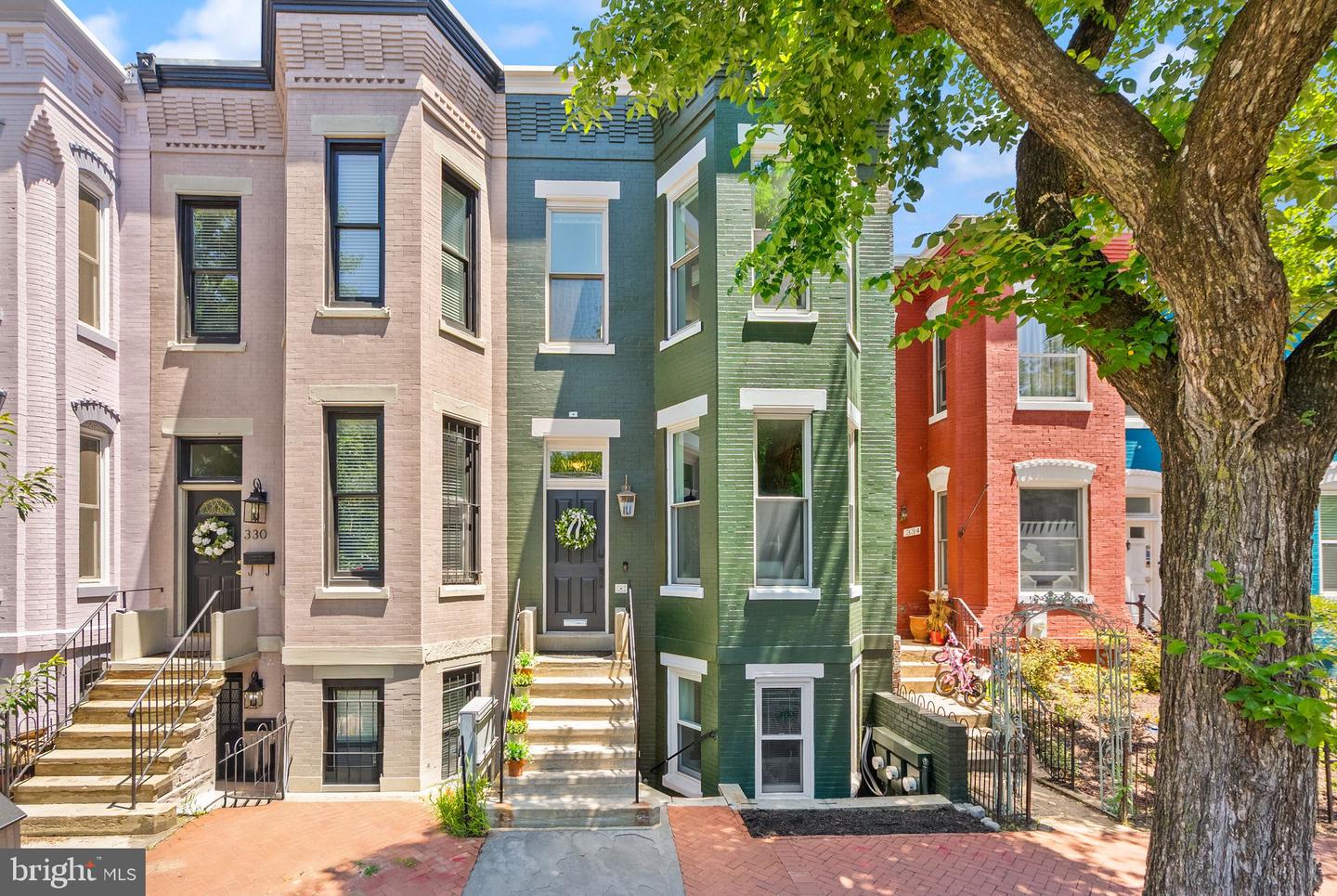 332 11th Street SE
