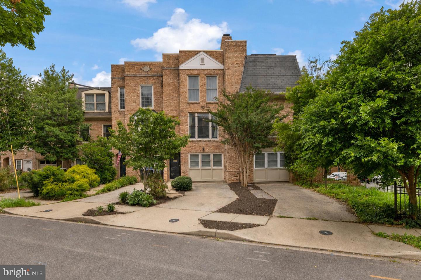 3745 1/2 NW Kanawha Street NW