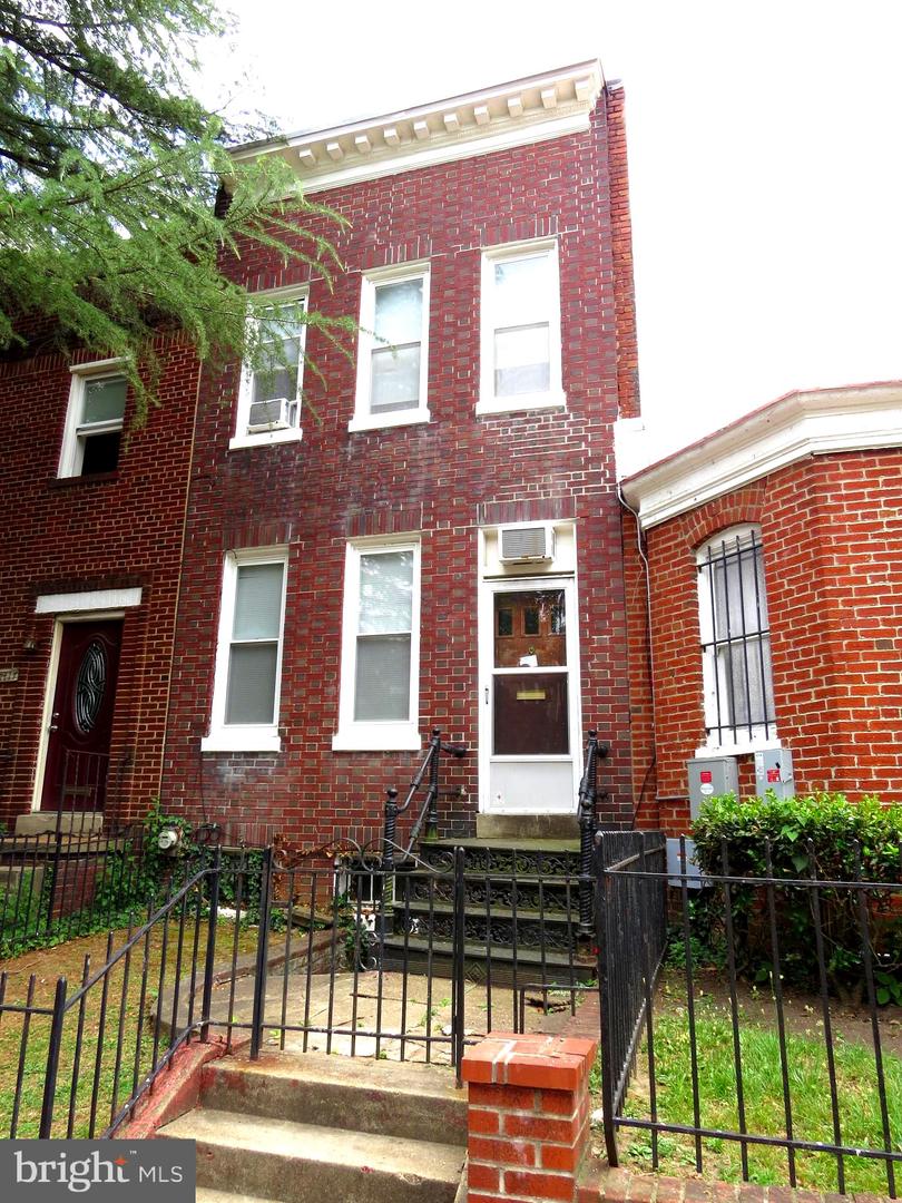 1115 G Street NE