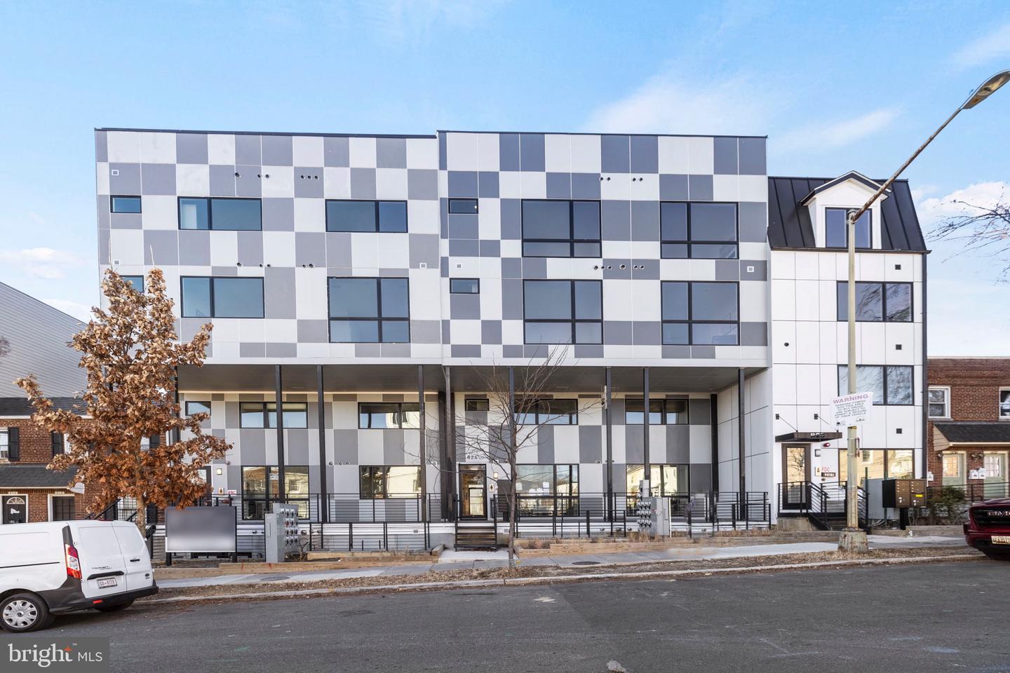 824 18th Street NE #2