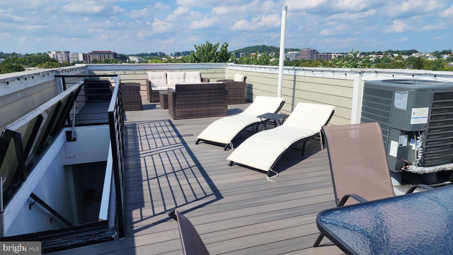 1509 D Street NE #2