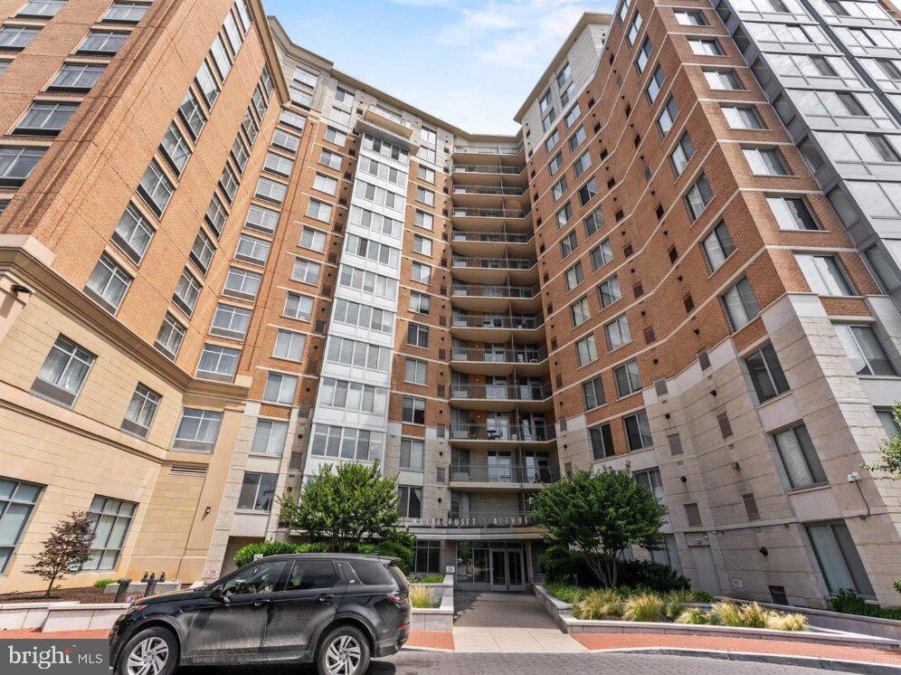 555 Massachusetts Avenue NW #1307