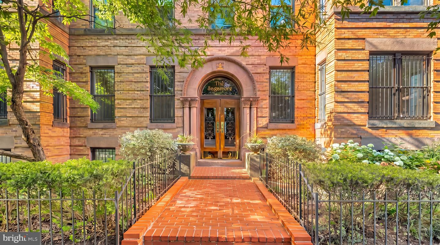 1824 S Street NW #104