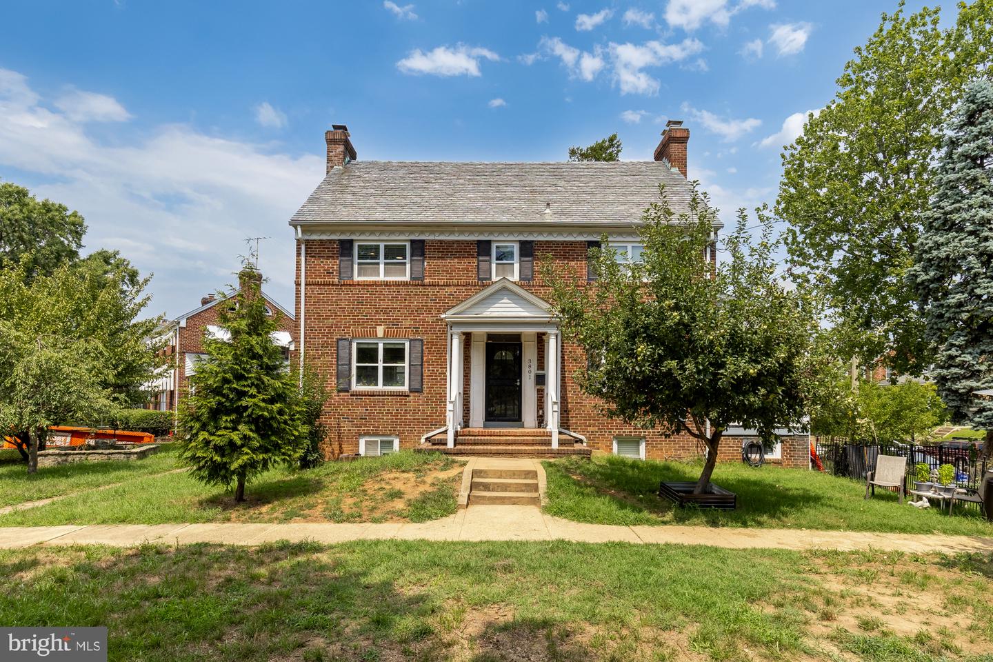 3801 South Dakota Avenue NE