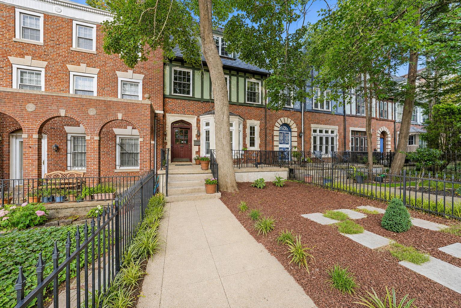 3547 16th Street NW
