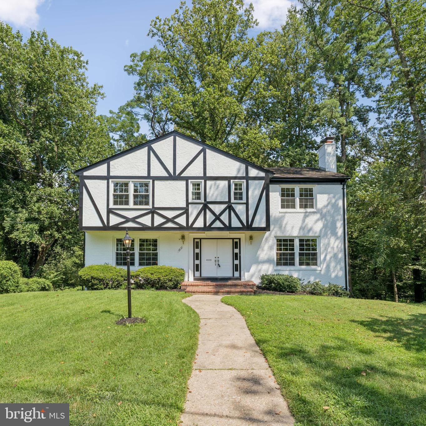 2827 Ellicott Street NW