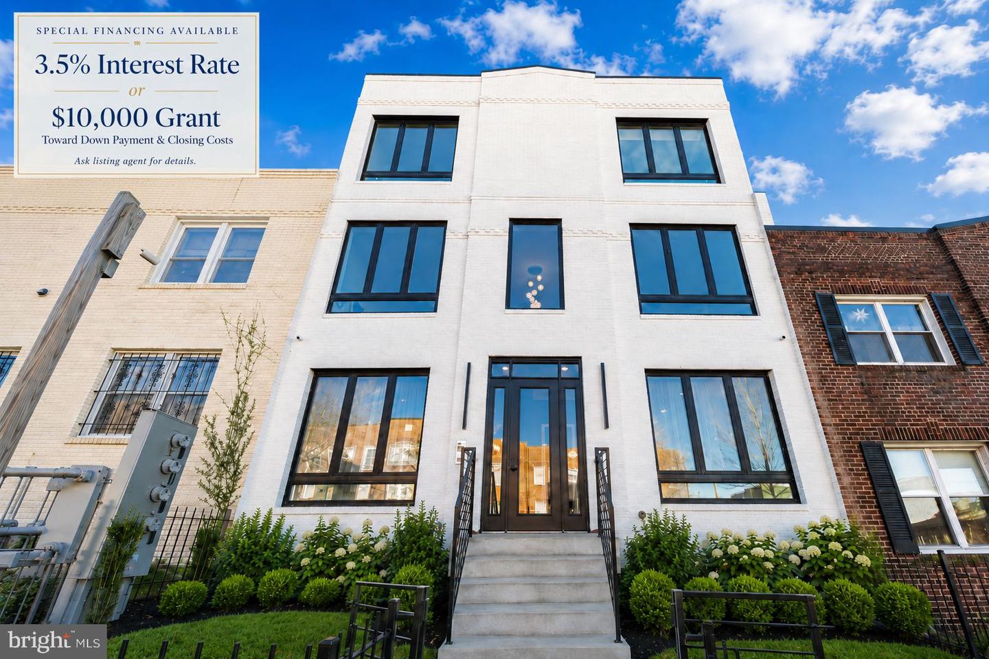 1215 Holbrook Terrace NE #3