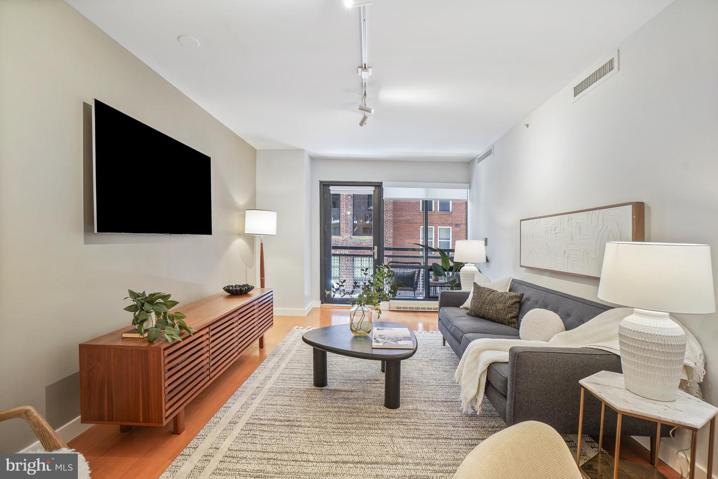 912 F Street NW #201