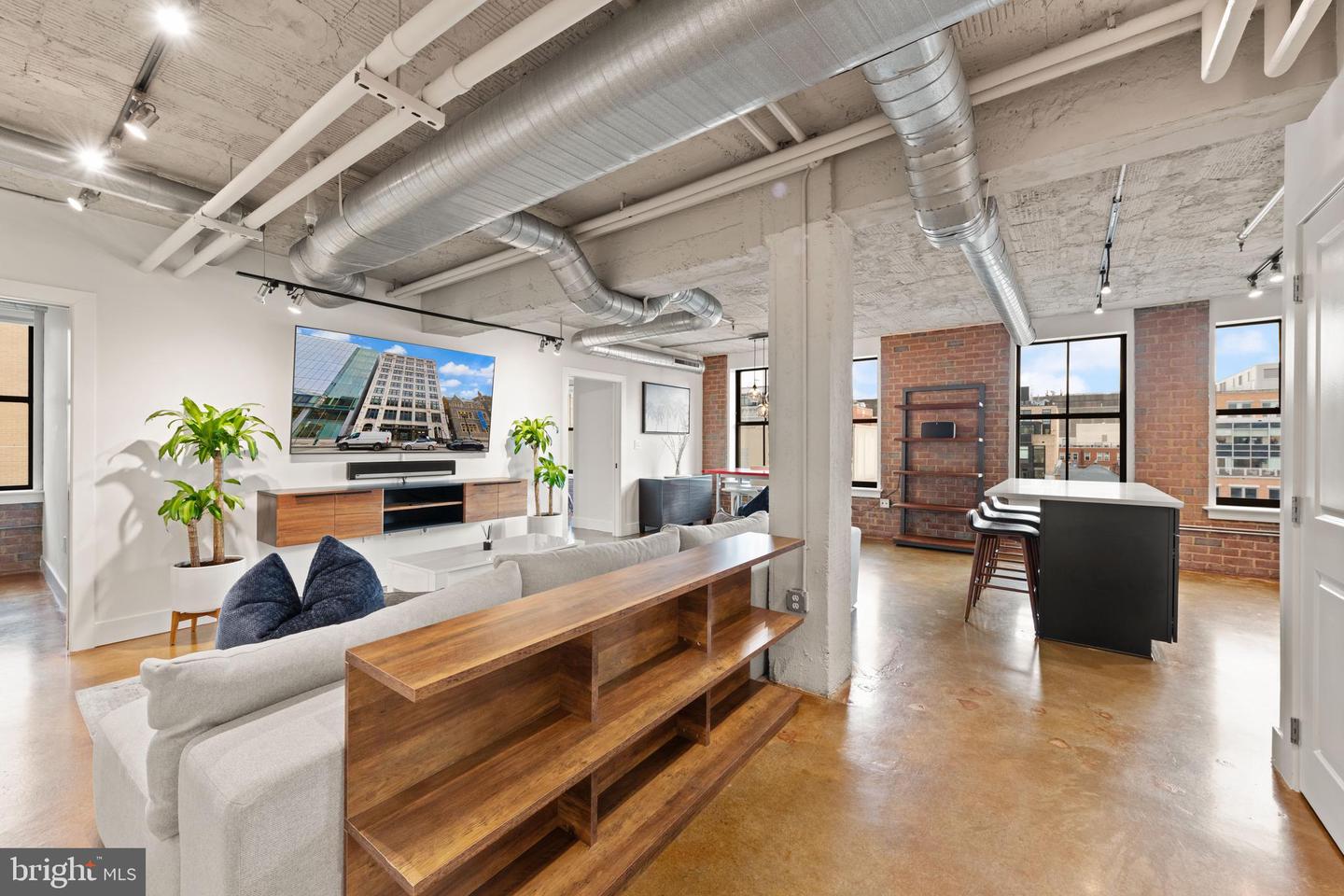 916 G Street NW #903