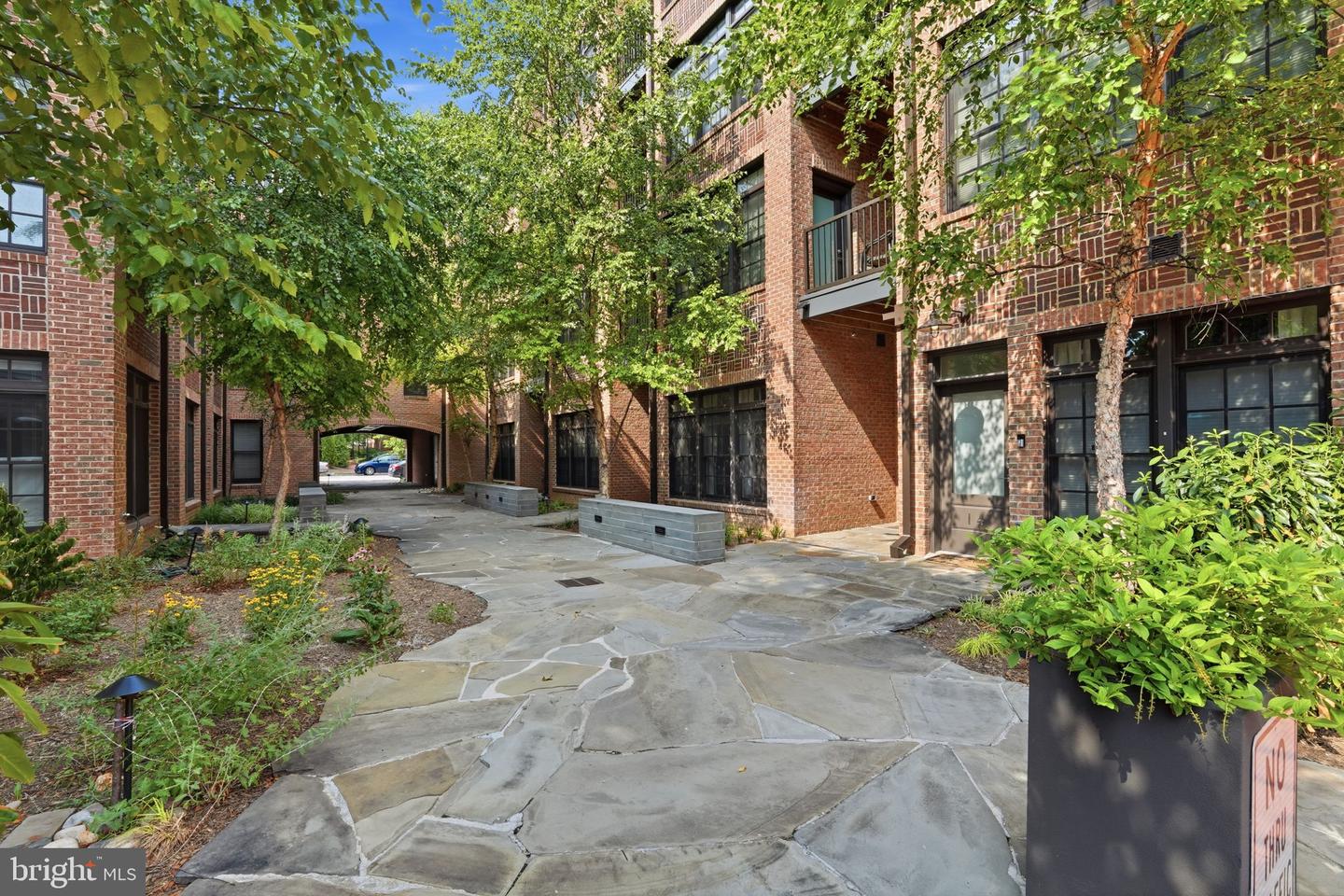 1309 E Street SE #20