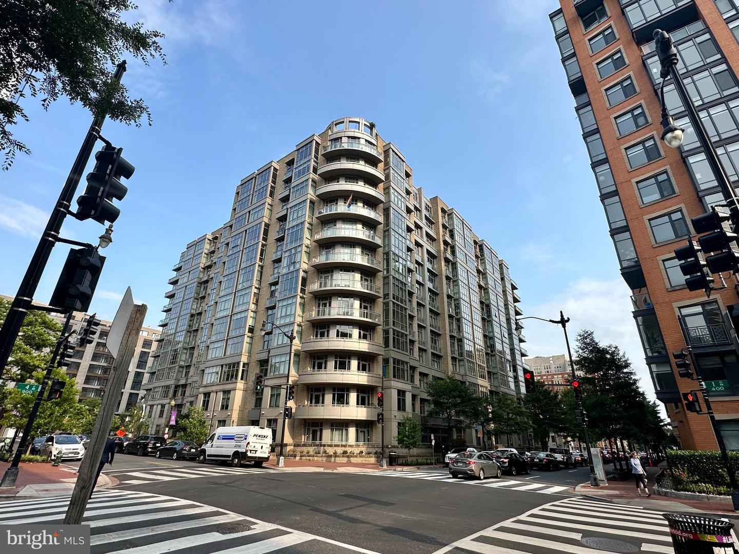 811 4th Street NW #318