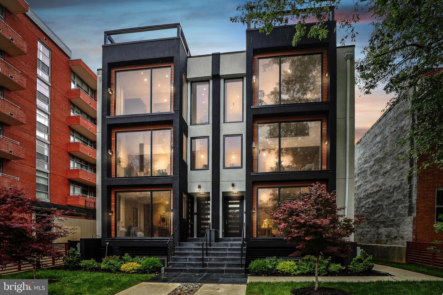 304 K Street NE #1