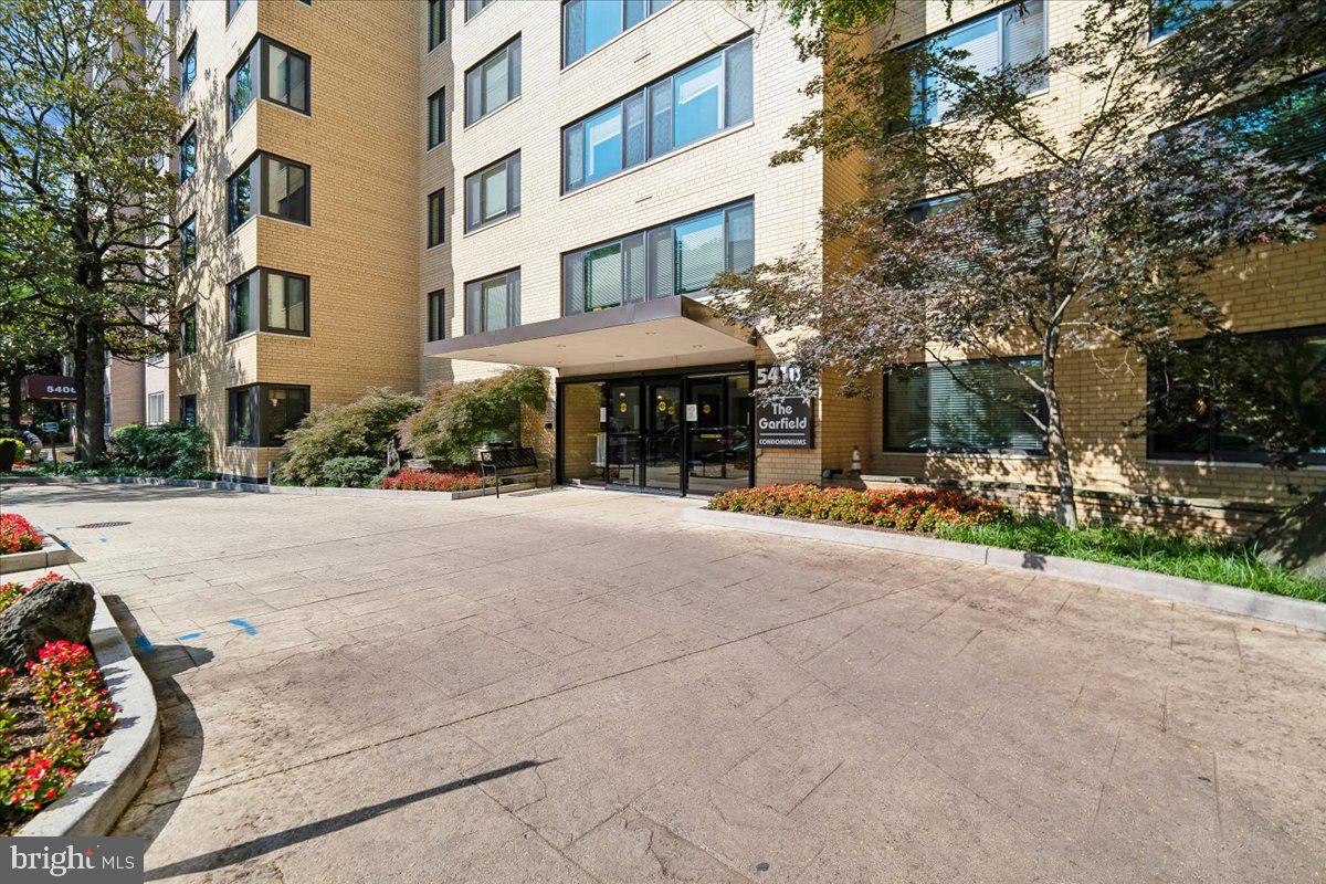 5410 Connecticut Avenue NW #610