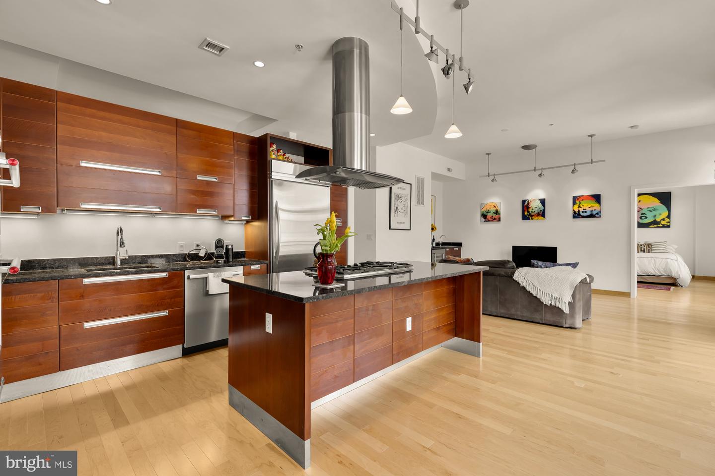 1413 P Street NW #404