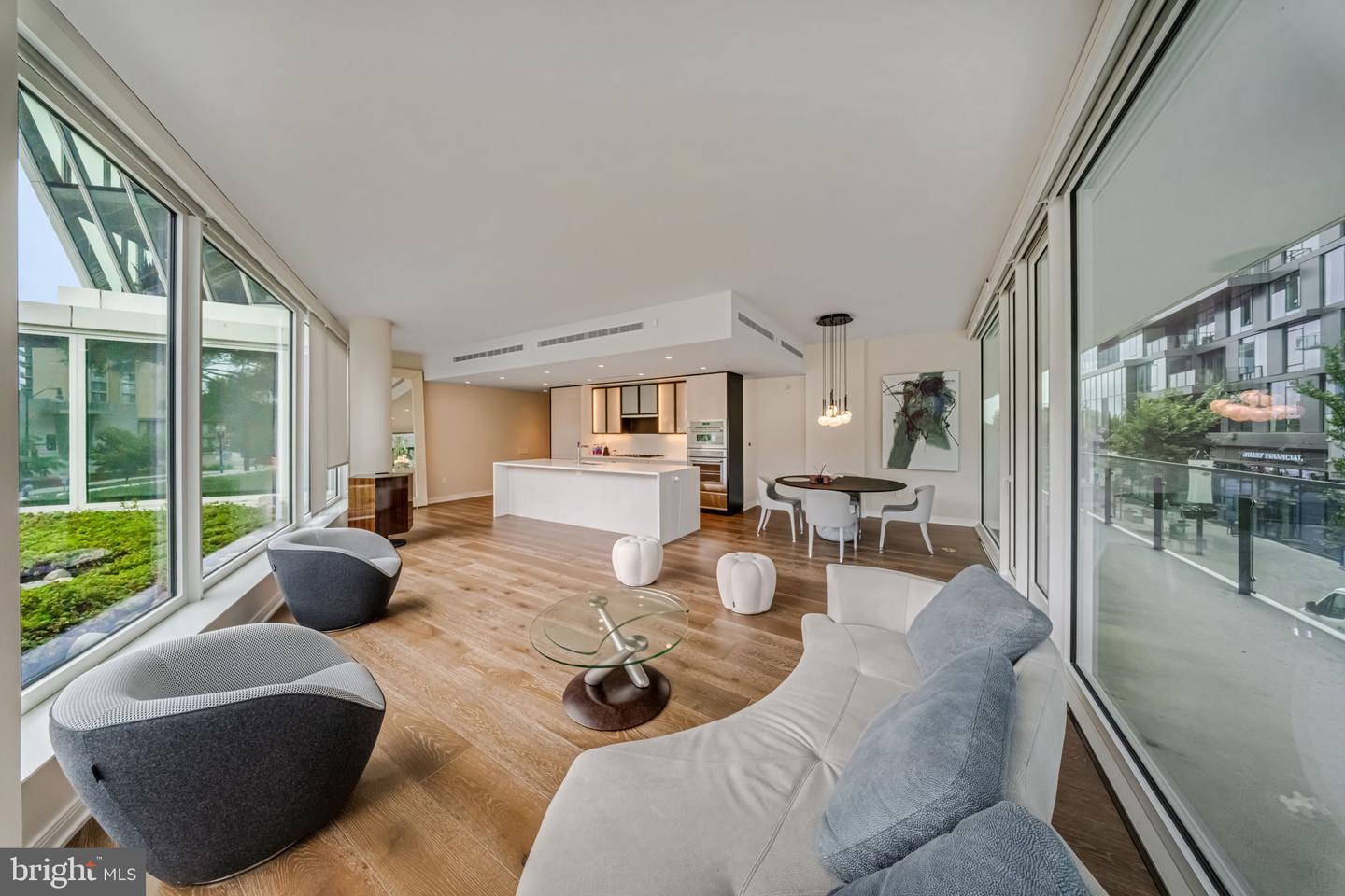 601 Wharf Street SW #213