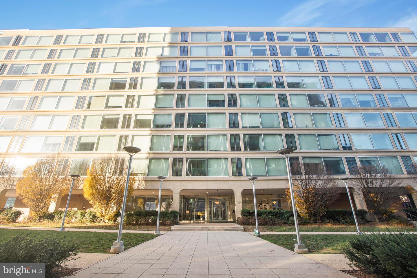 1101 3rd Street SW #104