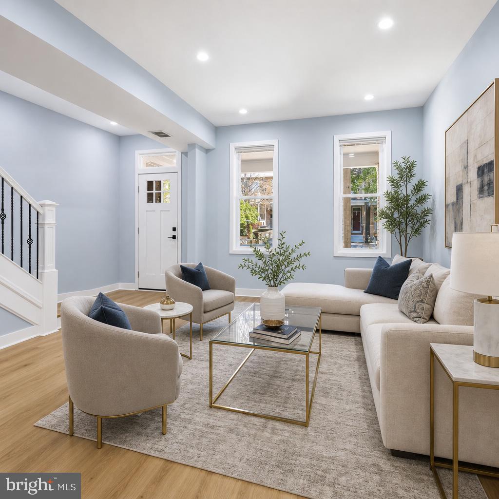 706 Longfellow Street NW