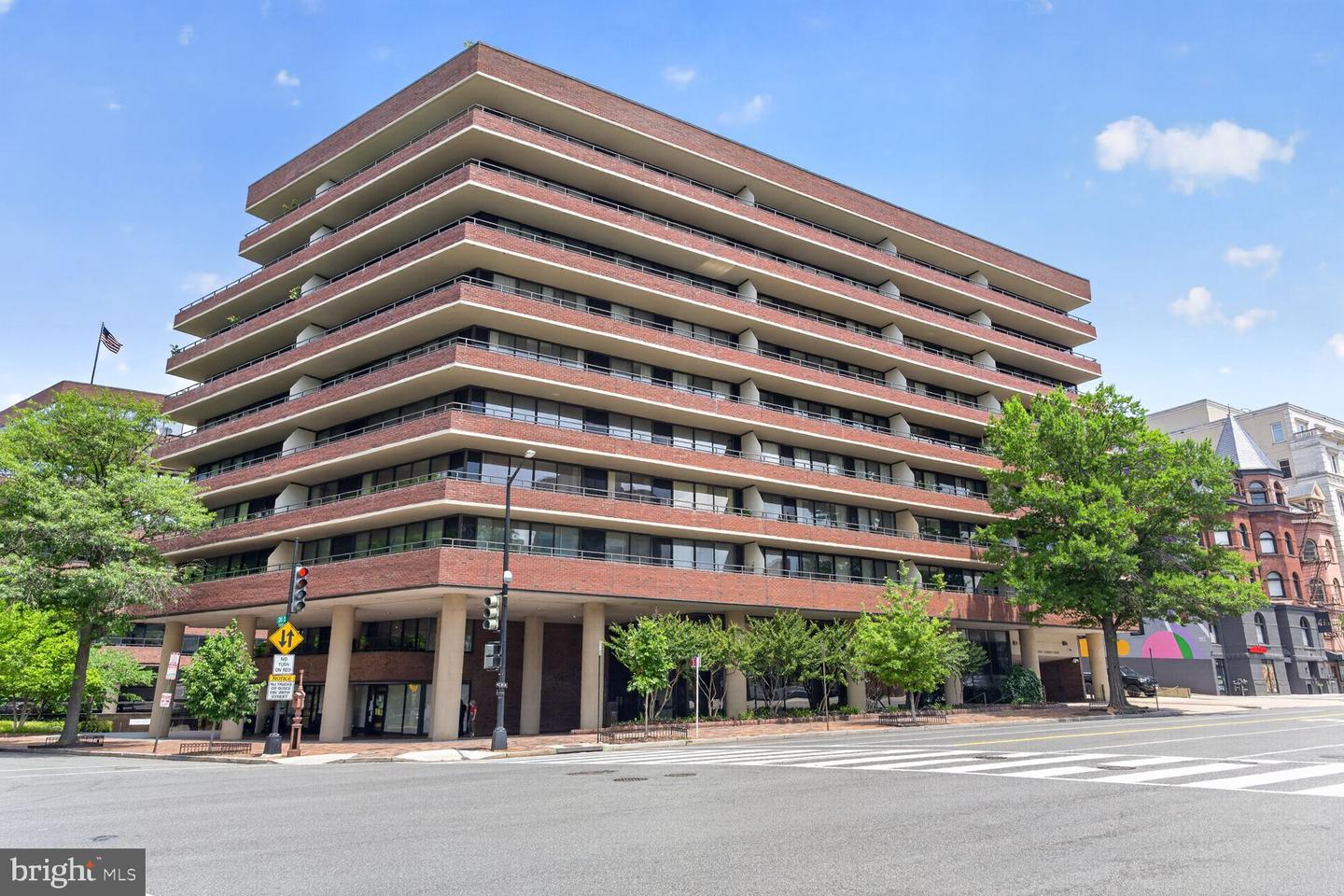2555 Pennsylvania Avenue NW #517