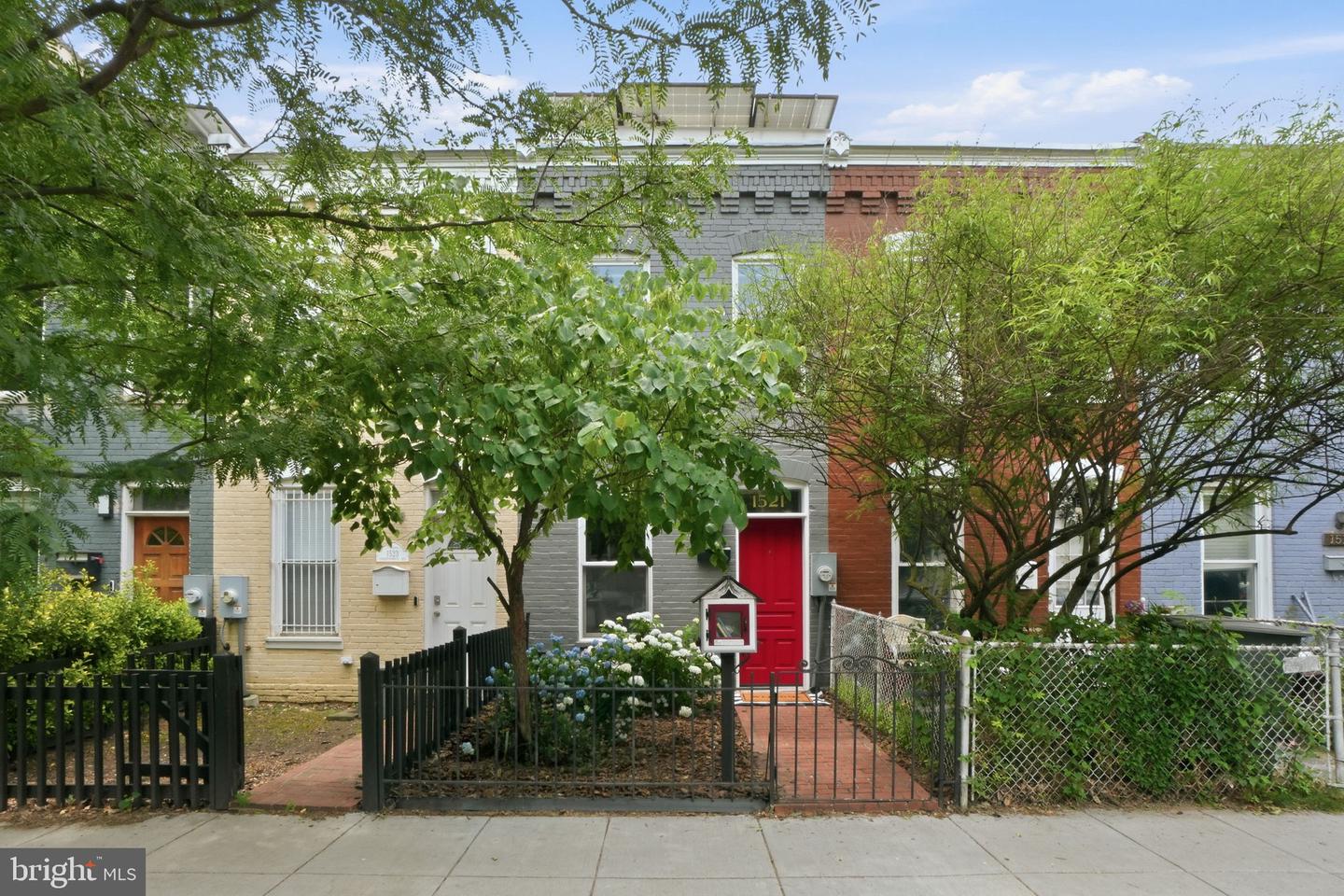 1521 Independence Avenue SE