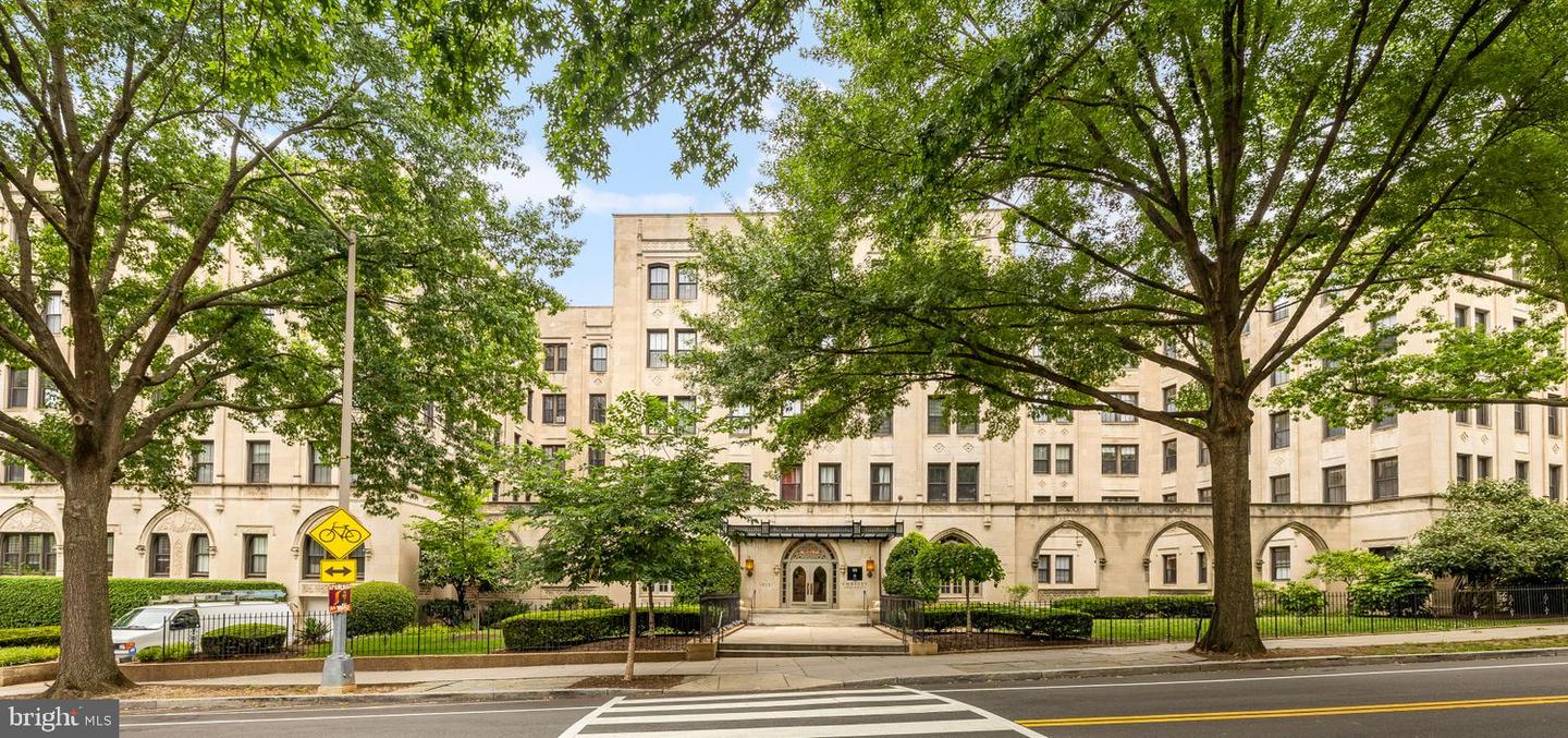 1613 Harvard Street NW #215