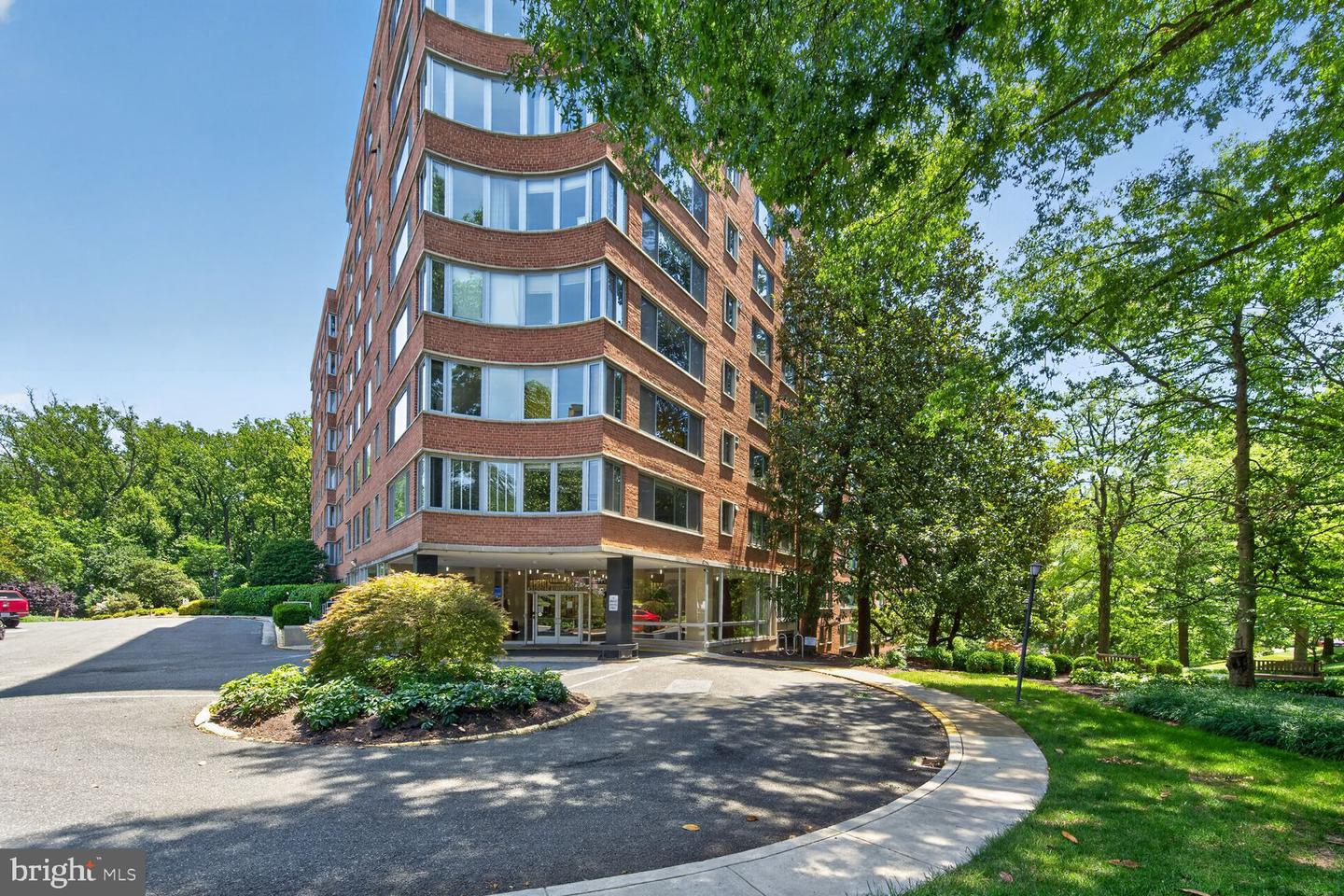4200 Cathedral Avenue NW #912a