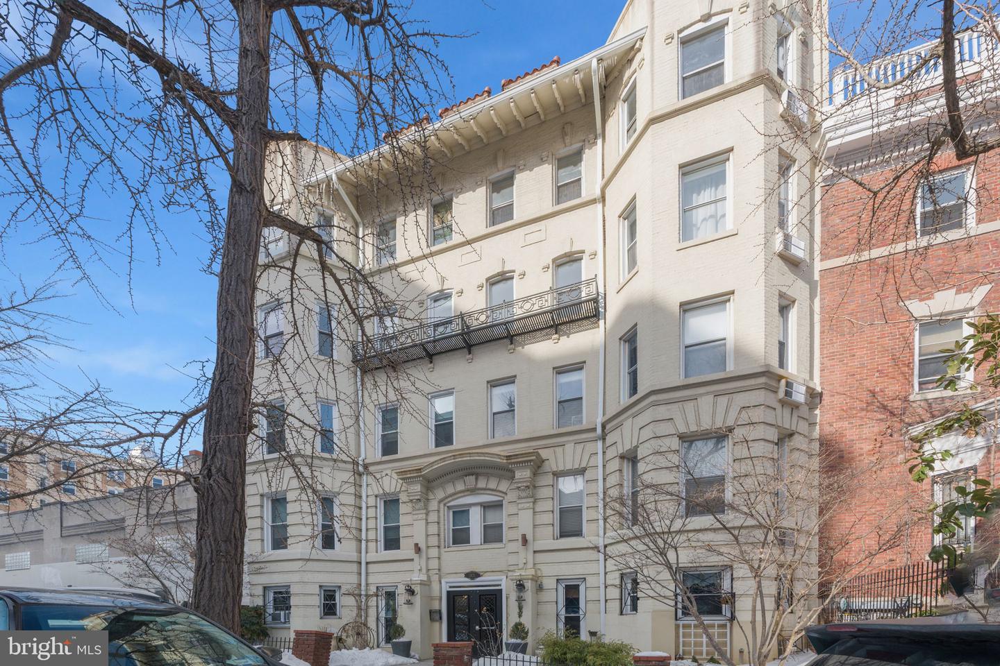 1831 Belmont Road NW #104