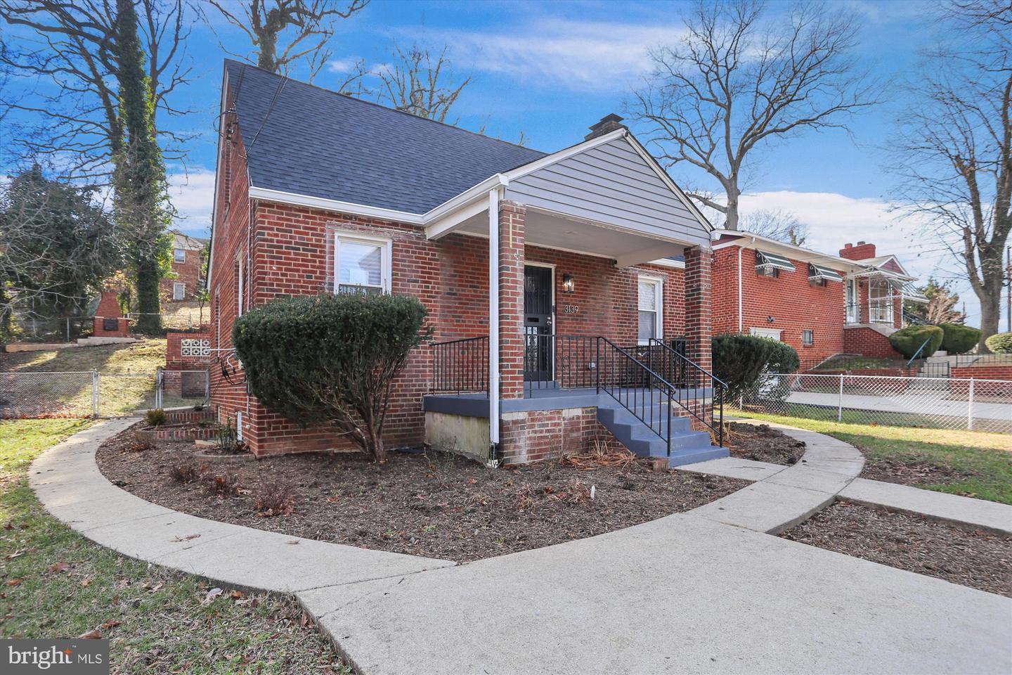 3139 M Street SE