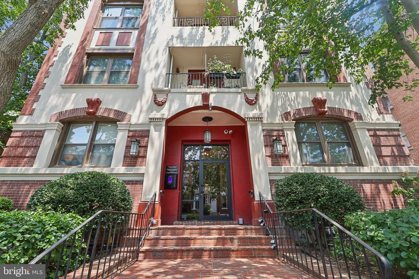 1495 Newton Street NW #404