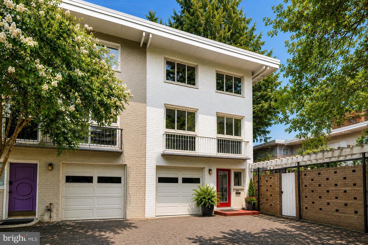 319 I Street SW #200