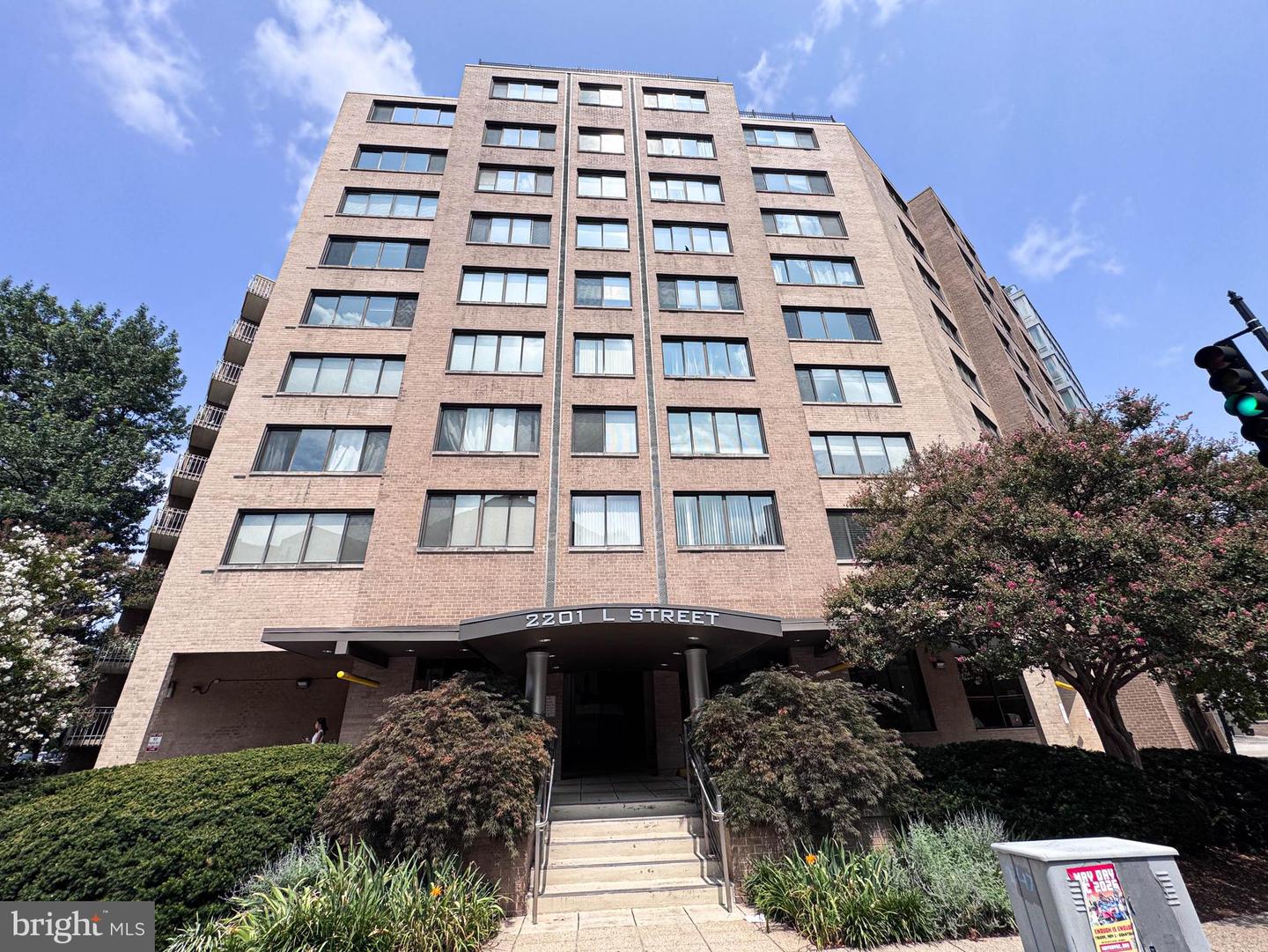 2201 L St NW, Washington