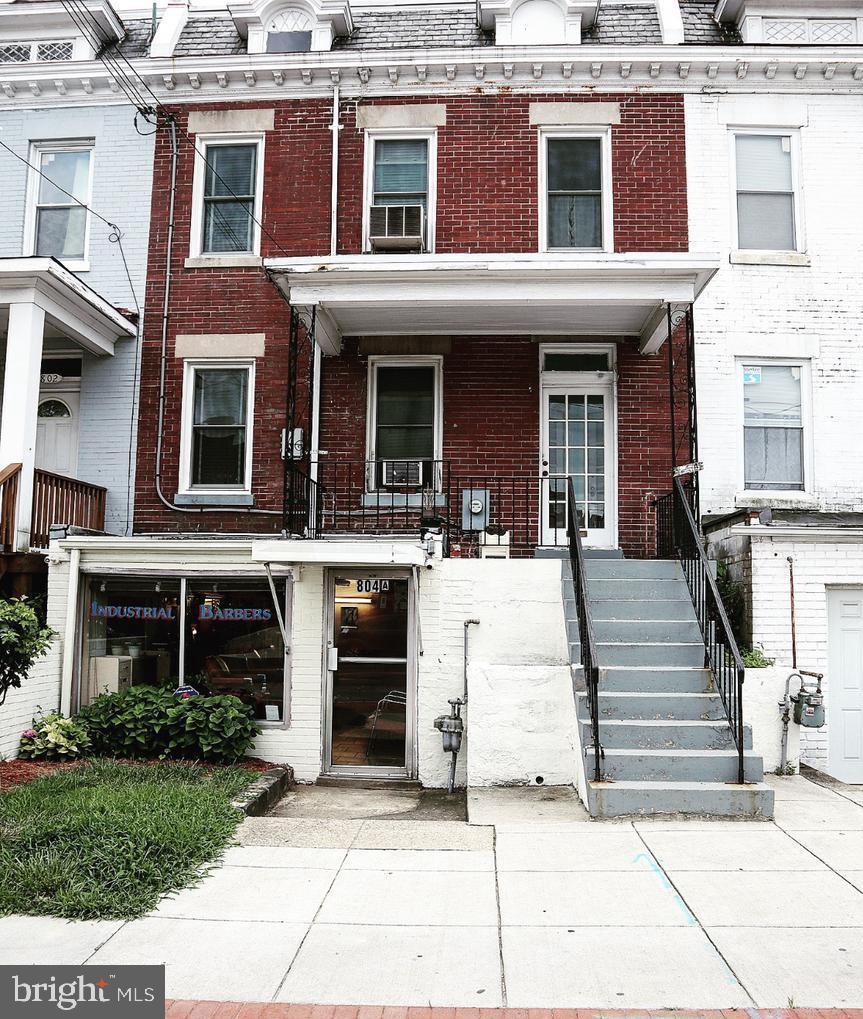 804 Kennedy Street NW