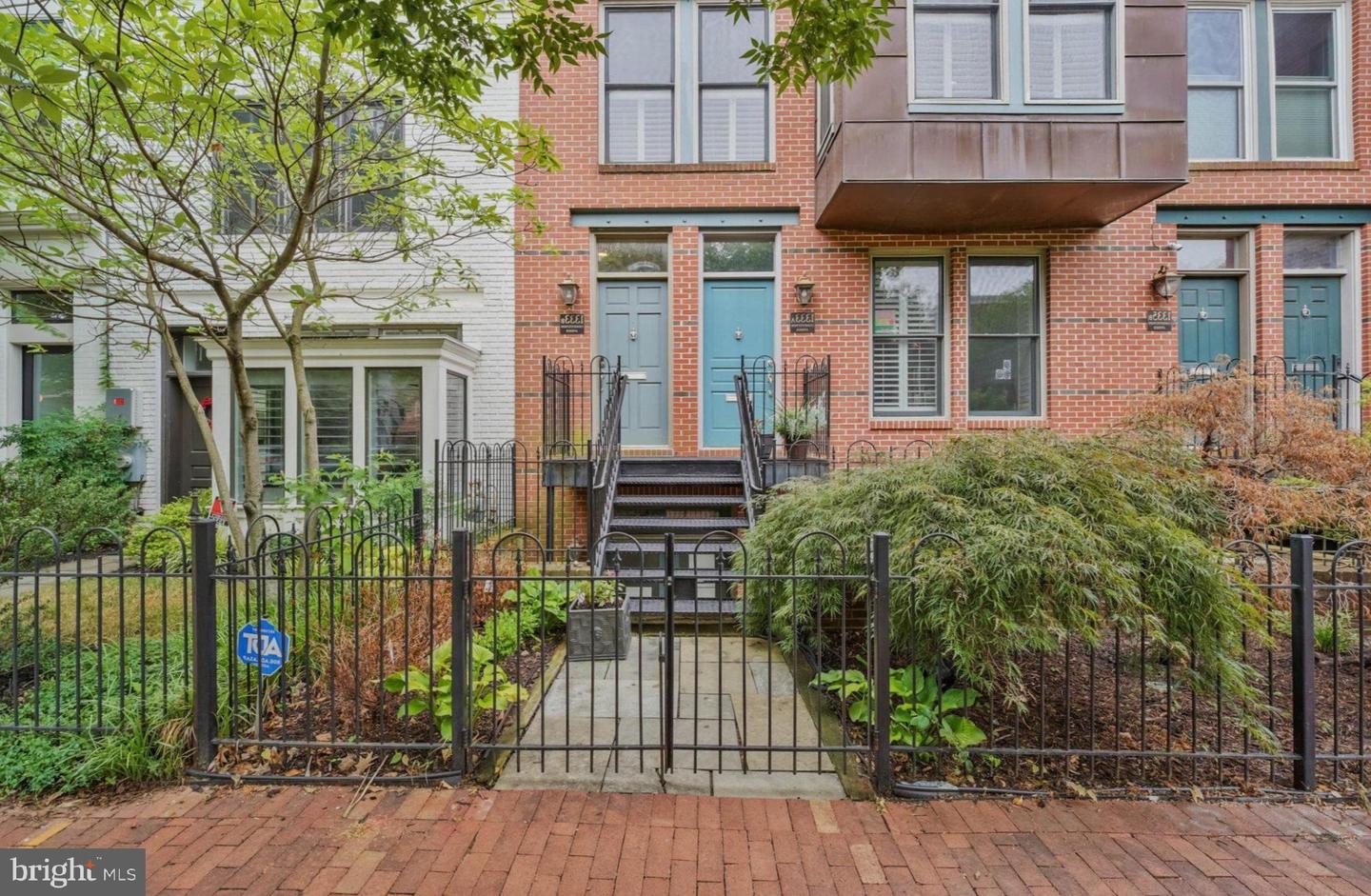 1333 Constitution Avenue NE #b