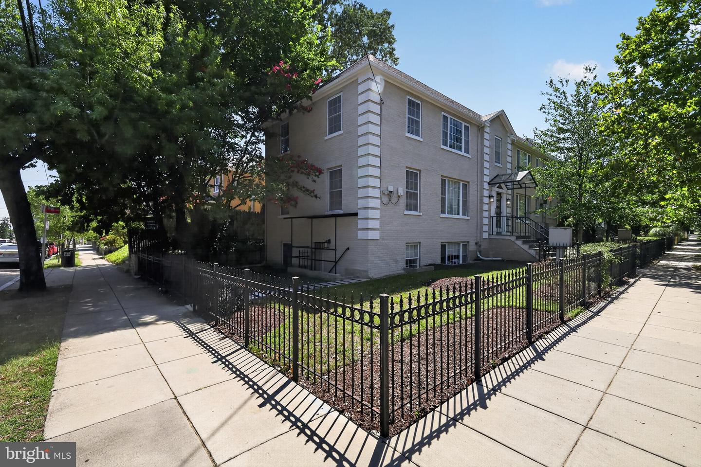 1400 Longfellow Street NW #202