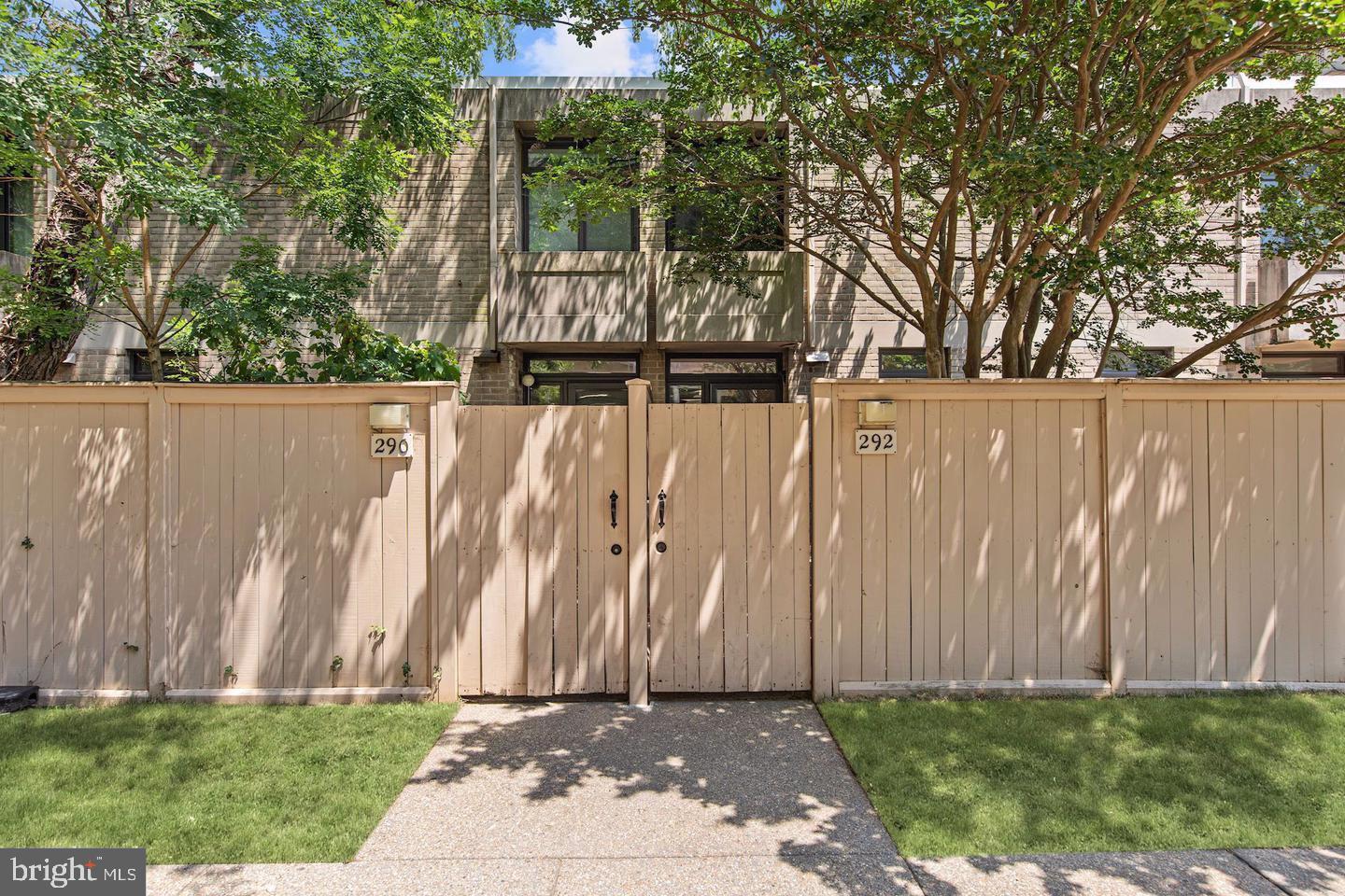 292 M Street SW #292
