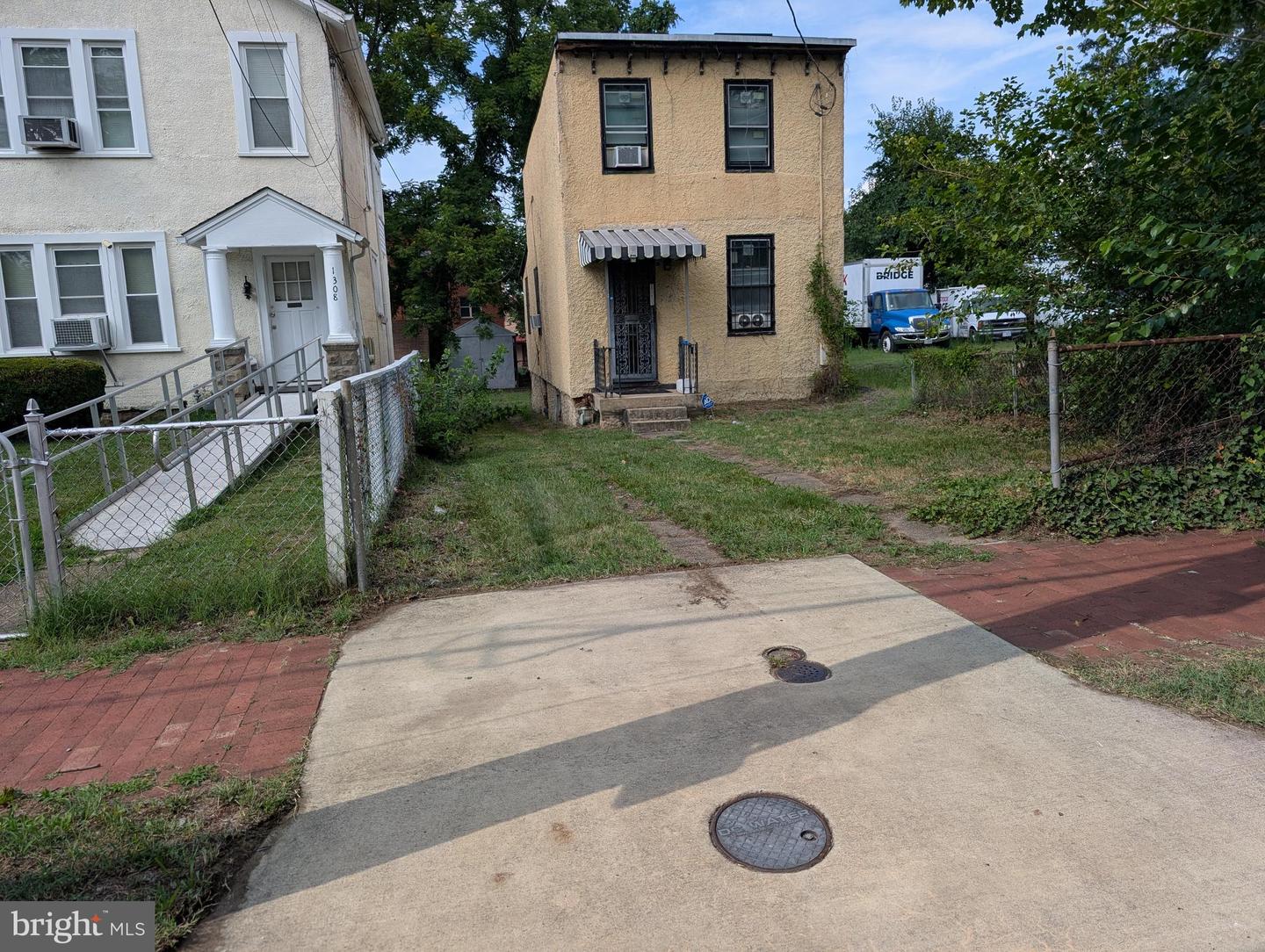 1312 V Street SE