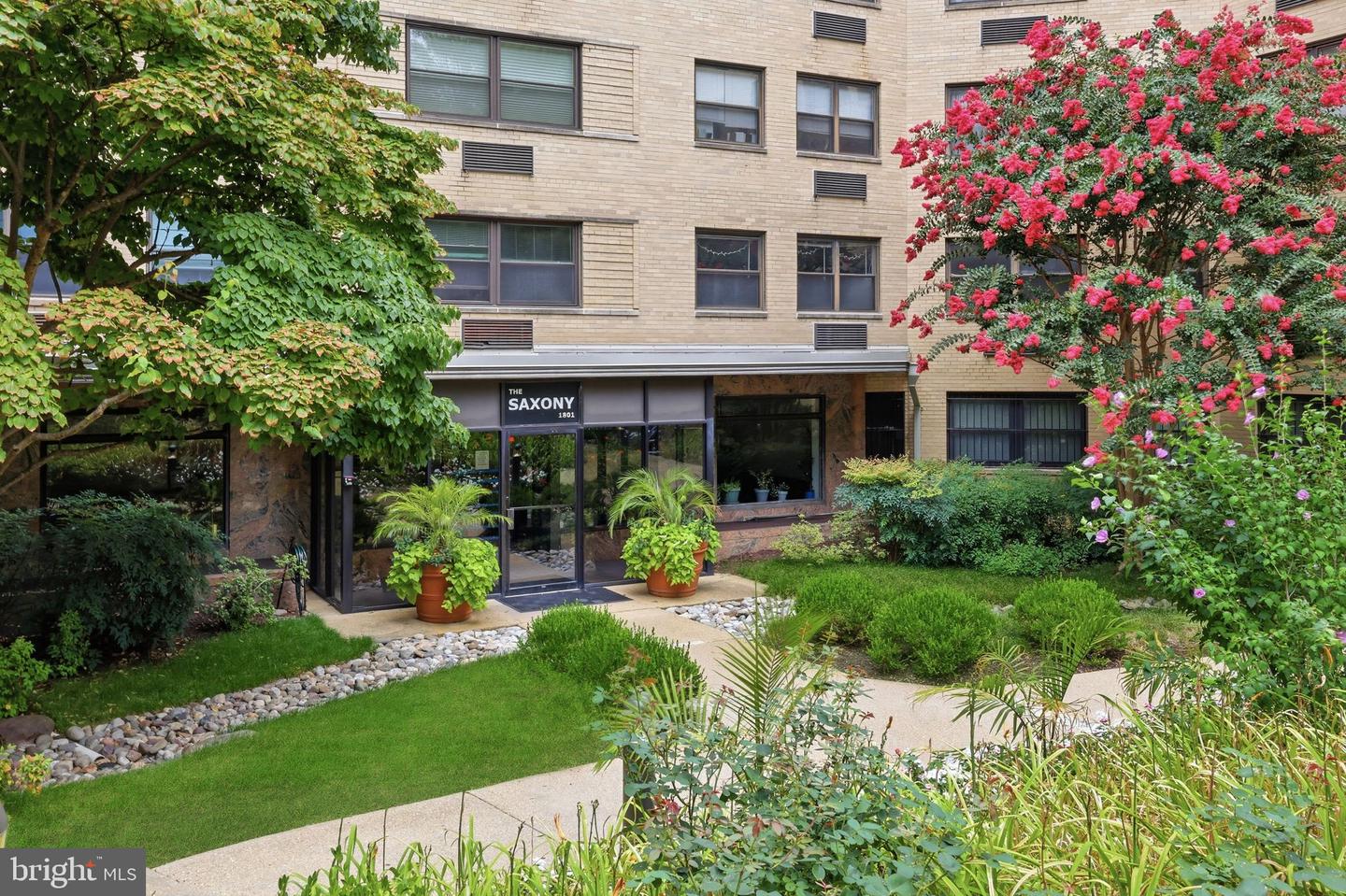 1801 Clydesdale Place NW #408
