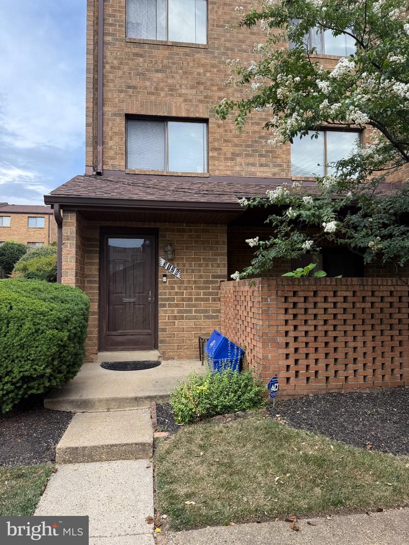 3126 Apple Road NE #16