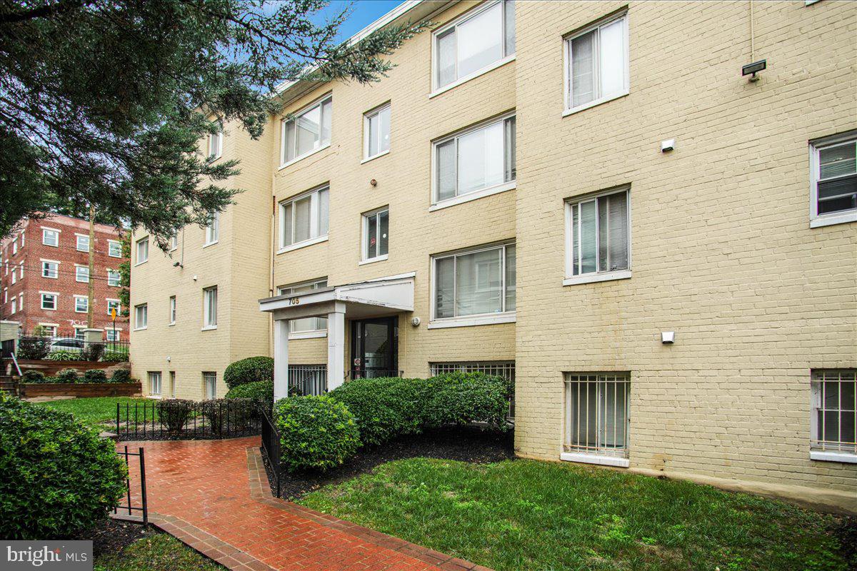 705 Brandywine Street SE #203