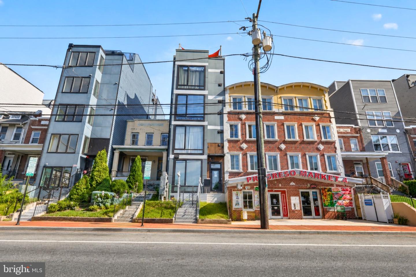 611 Kennedy Street NW #c02