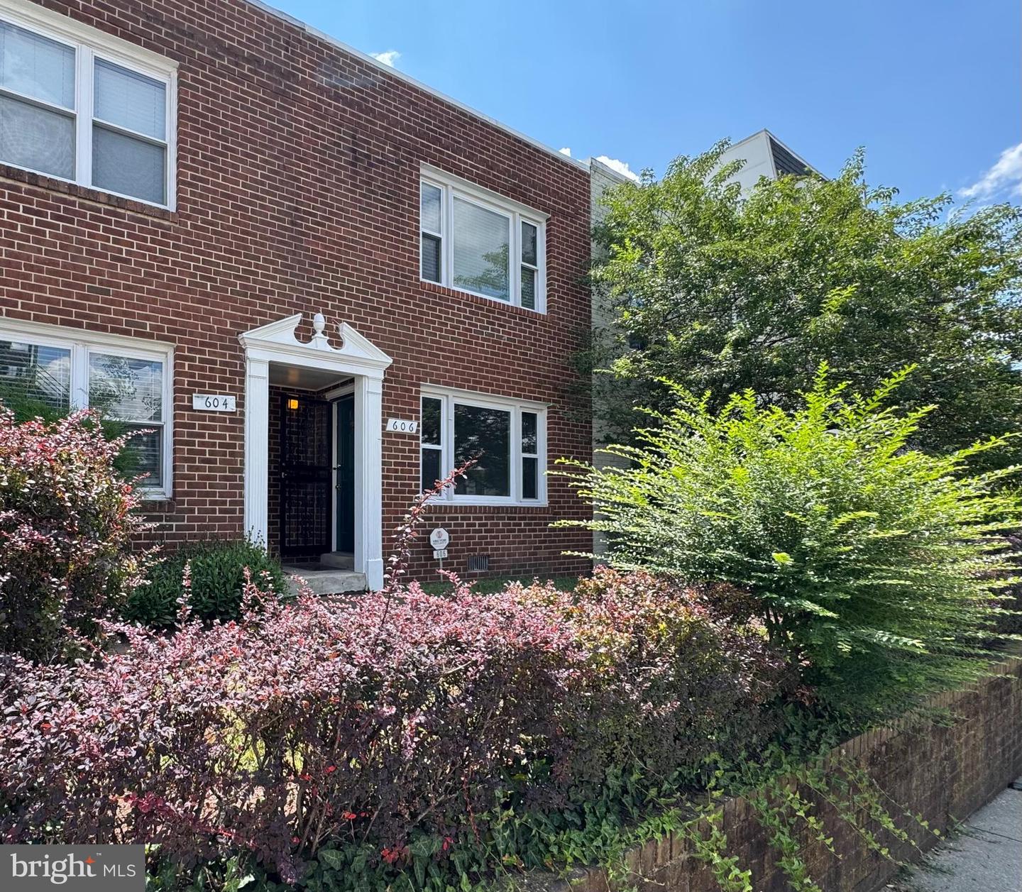 606 Newton Place NW #606