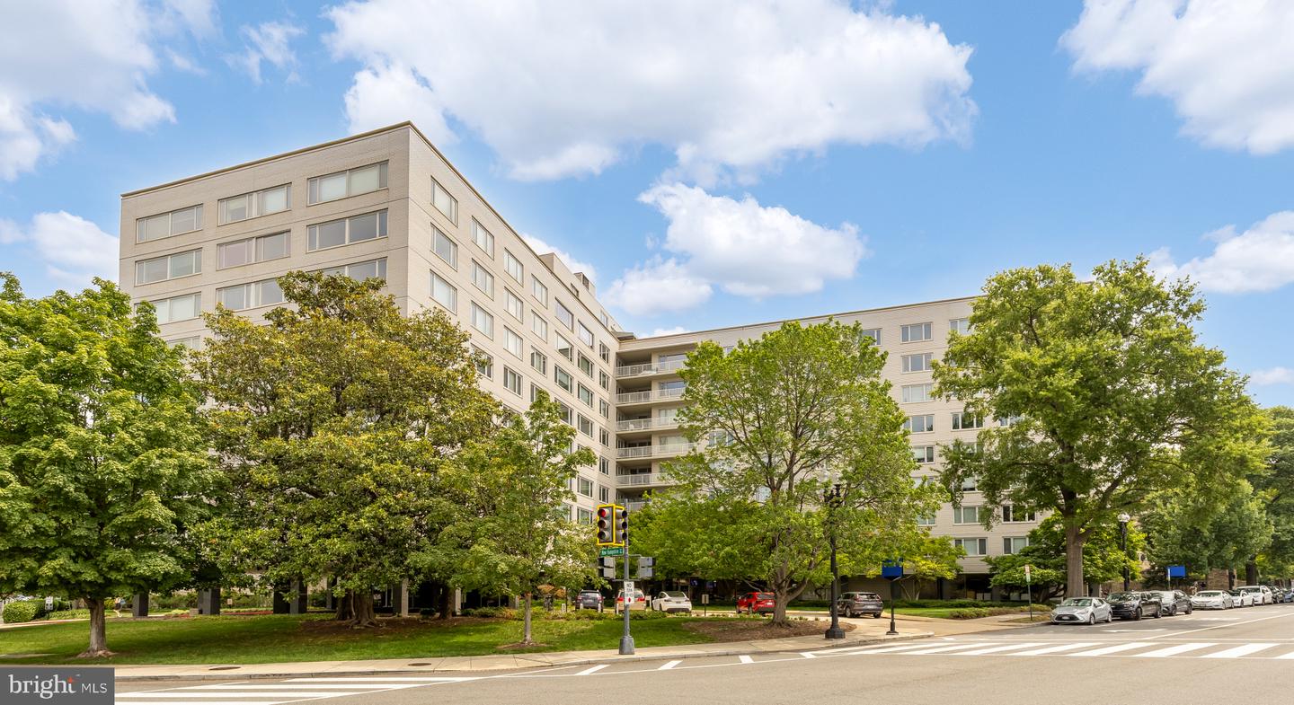 2475 Virginia Avenue NW #410