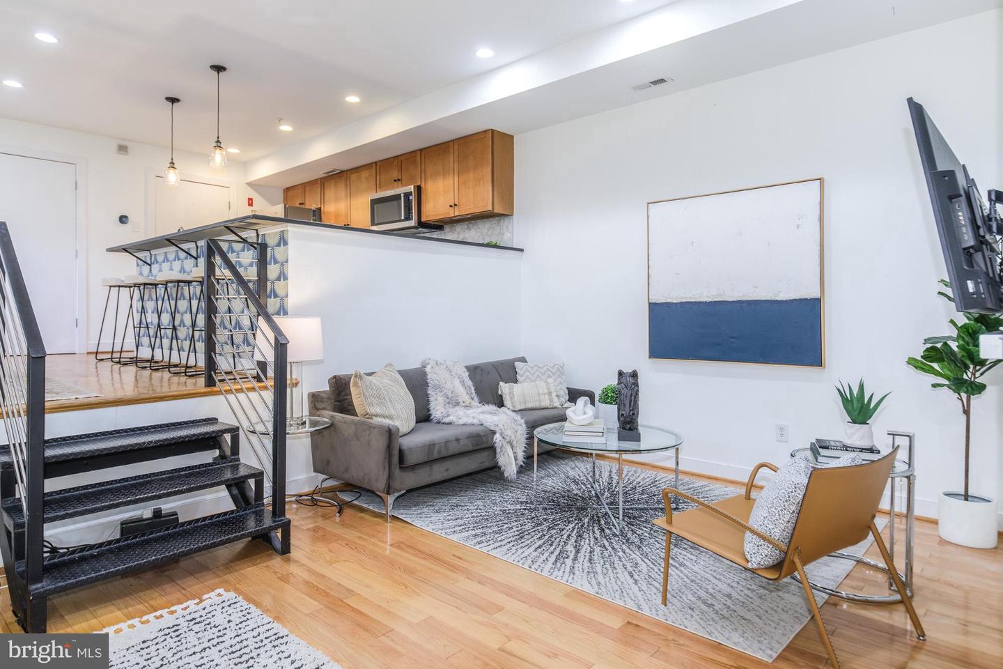 1240 4th Street NW #t