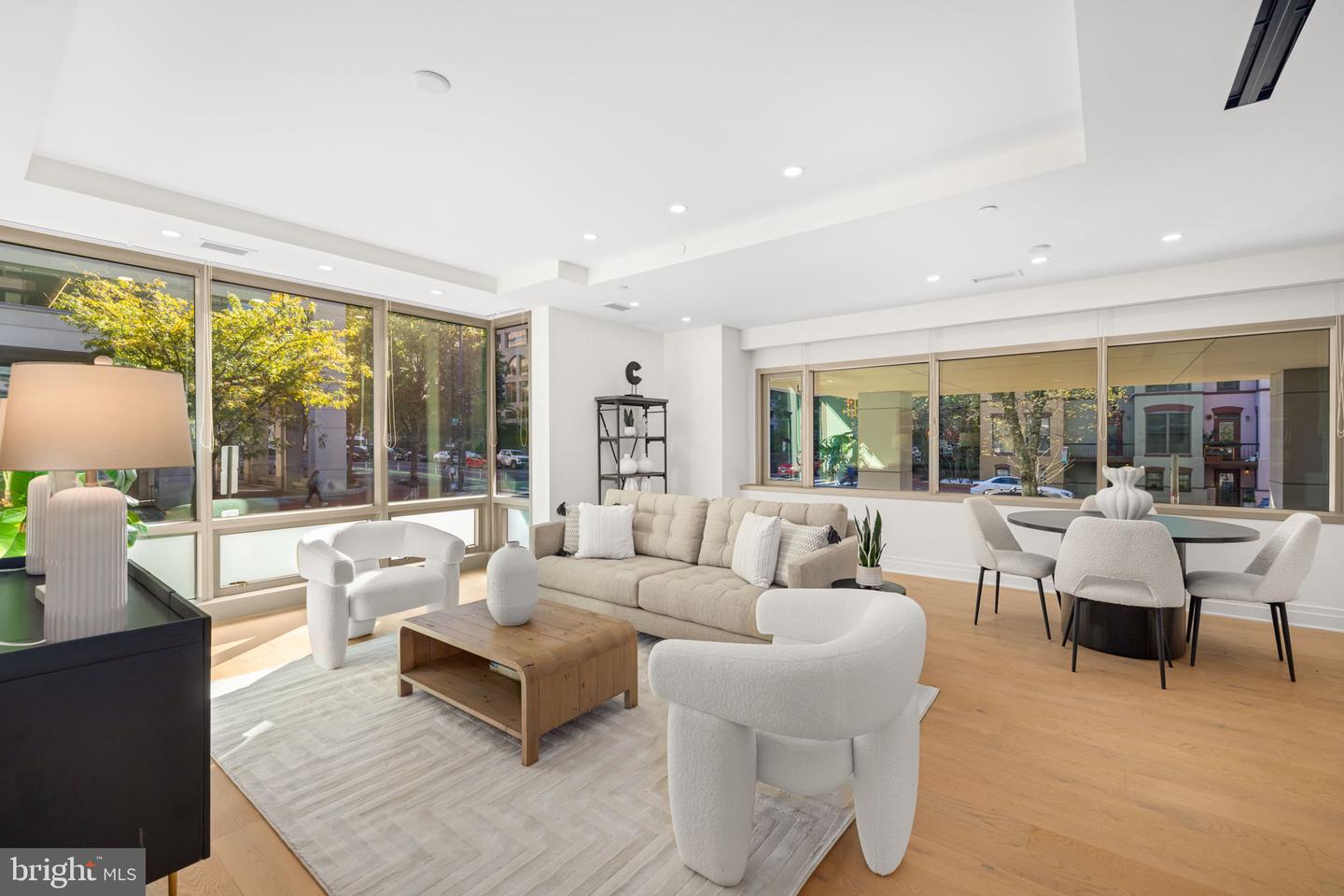 2501 M Street NW #t04